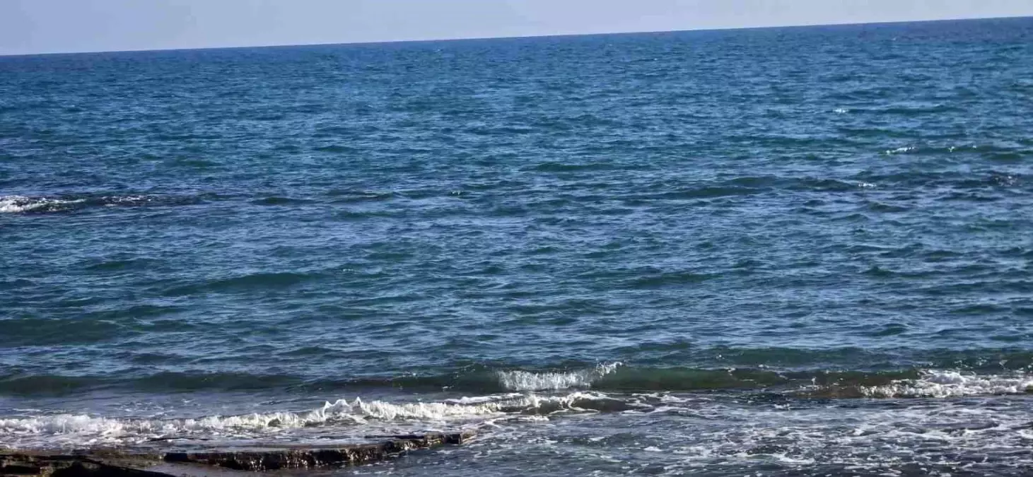 Denizde boğulan adam hayatını kaybetti