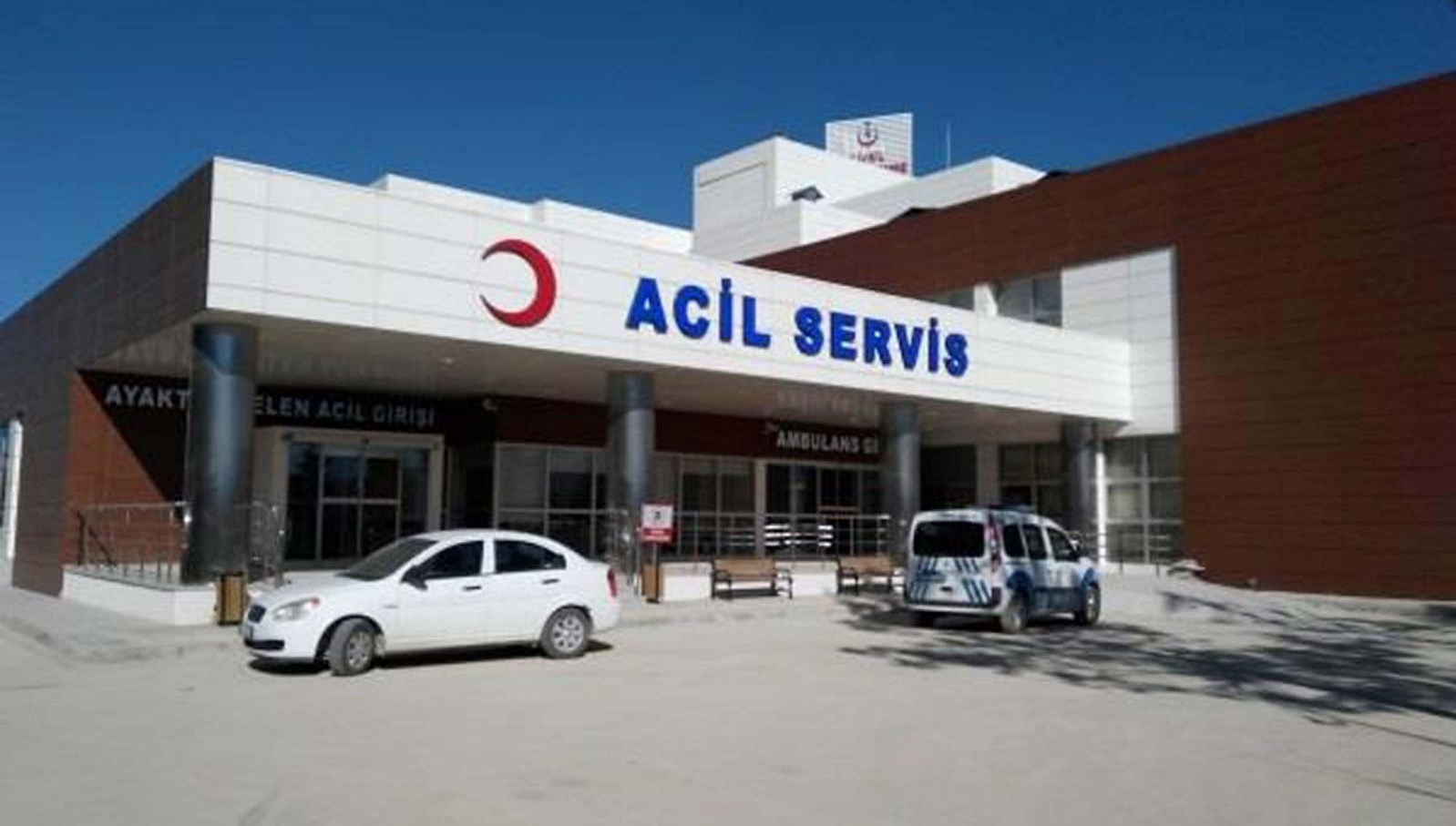 Denizli’de 78 kişi hastane yemeğinden acillik oldu