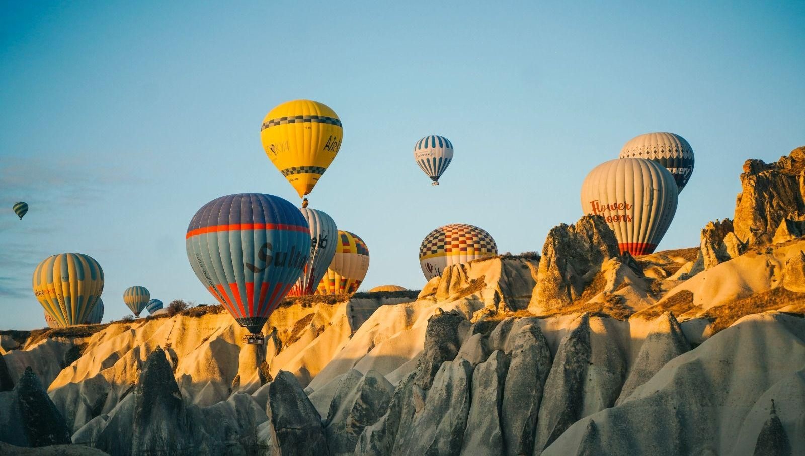 Kapadokya’da balon turlarına sağanak engeli