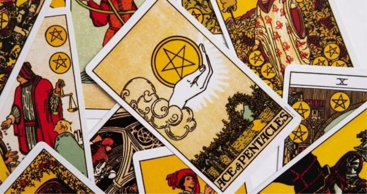 30 Ekim 2025 Günlük Tarot Falı: 30 Ekim Perşembe günü seni neler bekliyor? Günlük Tarot kart açılımı!
