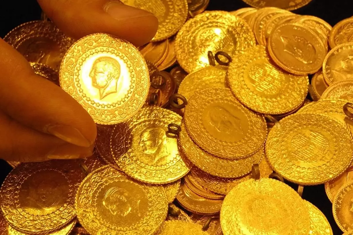 Atölyelerin tek tek kapandığı Kapalıçarşı’da esnaf kol kesiyor