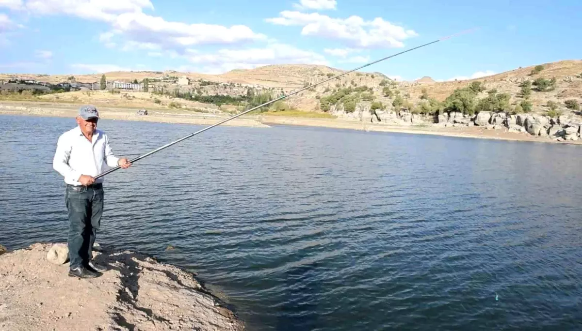 Güzelyurt Göleti’nde Balık Tutma Keyfi