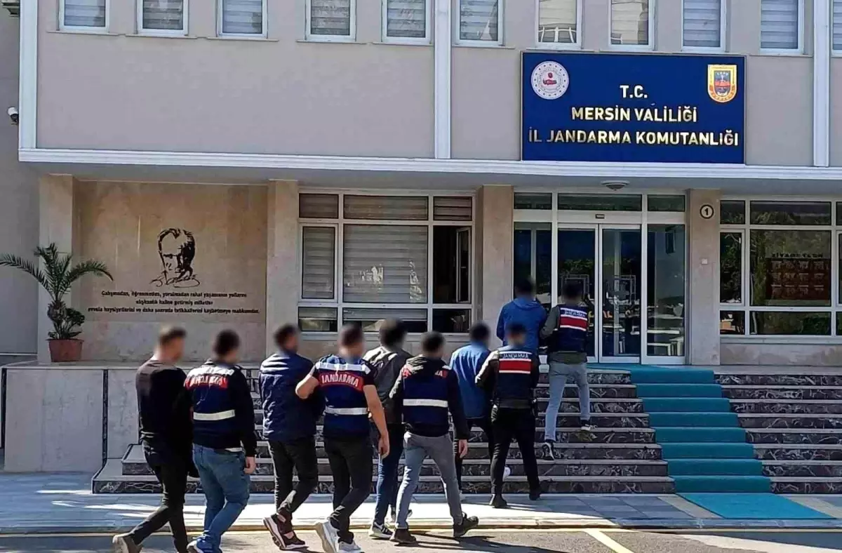 Mersin’de Uyuşturucu Operasyonu: 5 Kişi Yakalandı