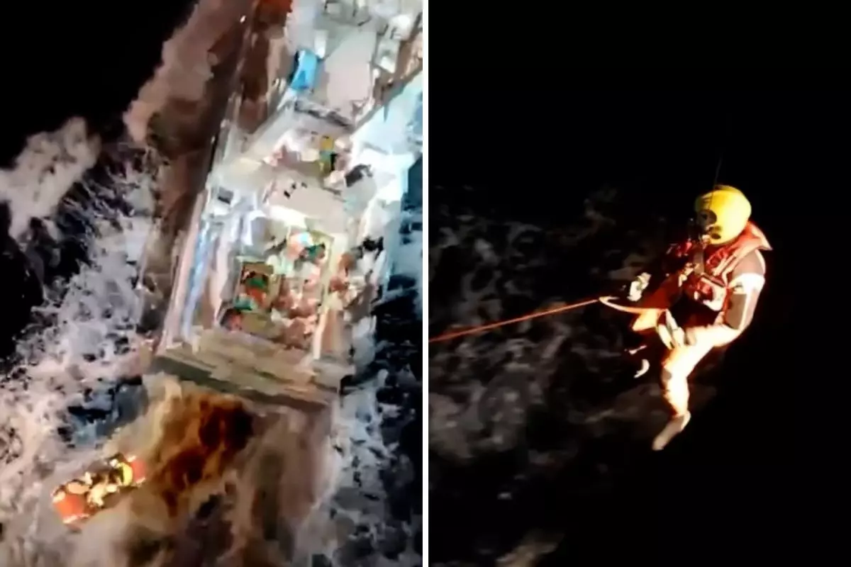 Tekneleri orkalar tarafından batırılan aile son anda kurtarıldı