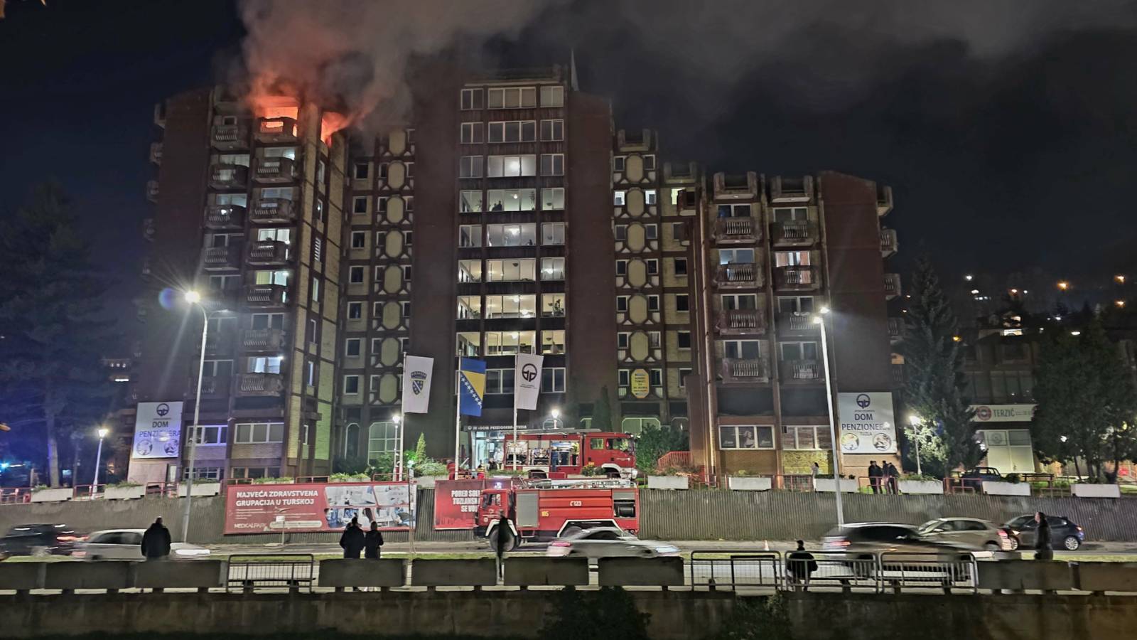 Huzurevinde yangın felaketi; 10 kişi hayatını kaybetti, 20 kişi yaralandı!