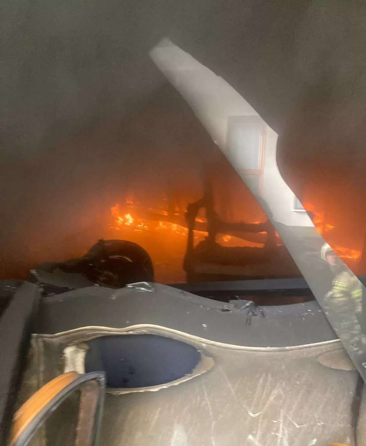 İnegöl’de Yangında Kedi Kurtarıldı