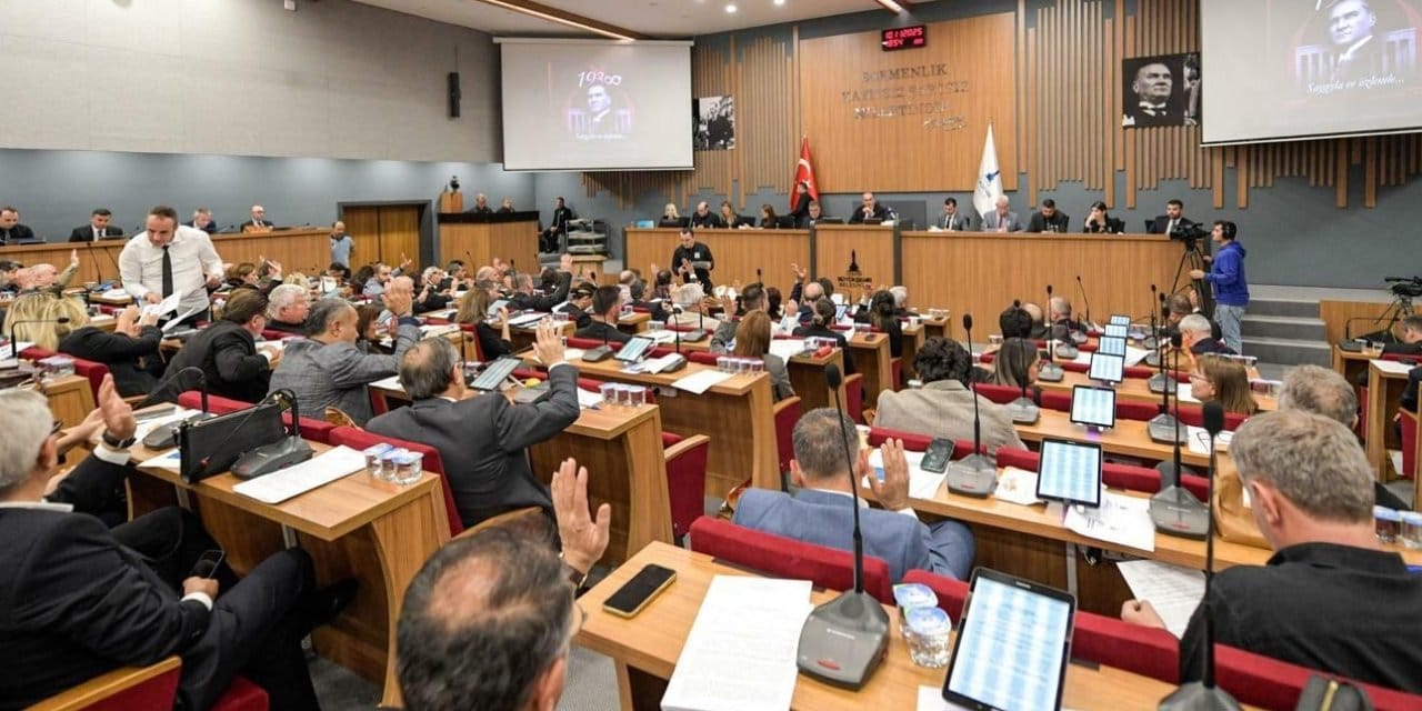 İzmir’de bütçe görüşmeleri başladı