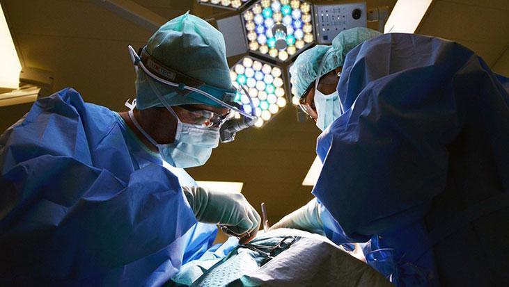 Sağlıkta reklam dönemi bitiyor! Yeni yönetmelik sosyal medyada paylaşım kurallarını sıkılaştırdı