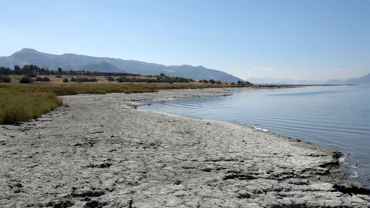 Türkiye’nin 7’nci büyük gölü kuruyor