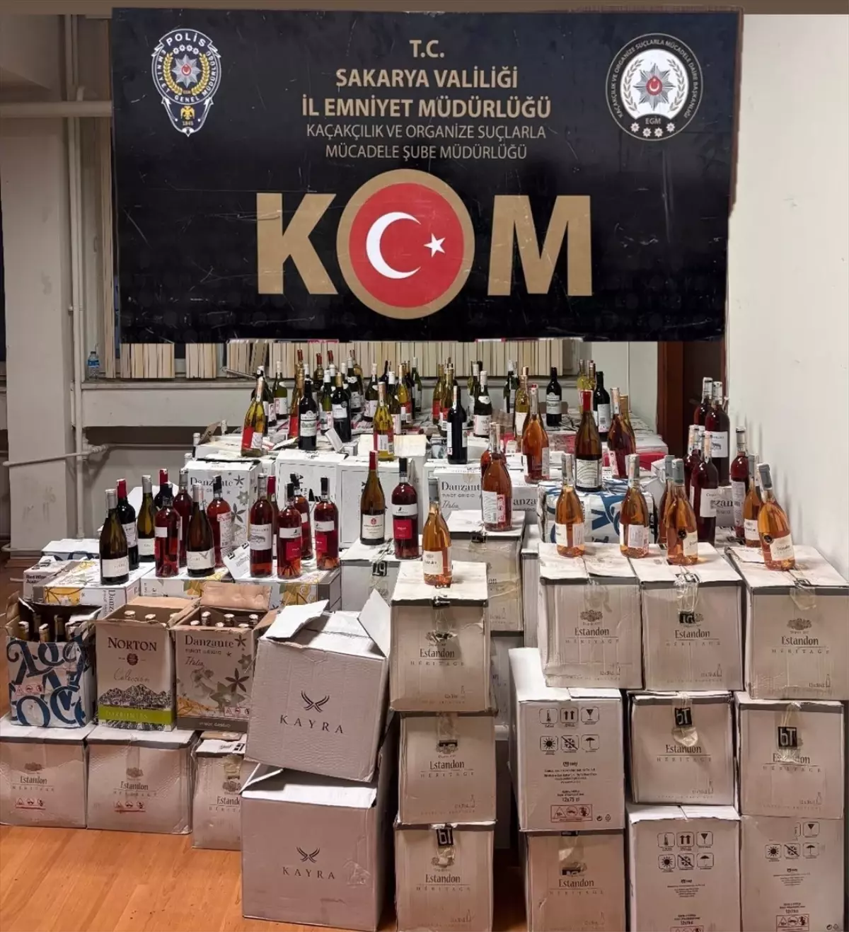 Akyazı’da Kaçak İçki Operasyonu