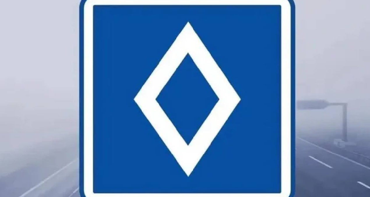 Baklava dilimli trafik tabelası tanıtıldı: İşte anlamı