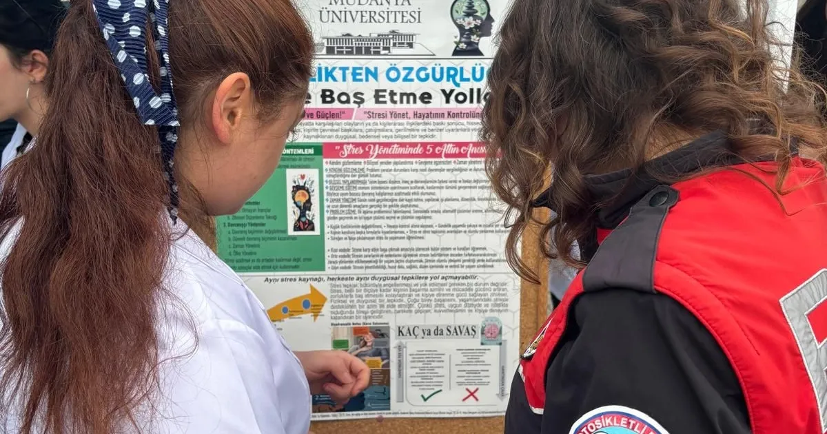 Geleceğin hemşireleri Mudanya’da sağlık için buluştu