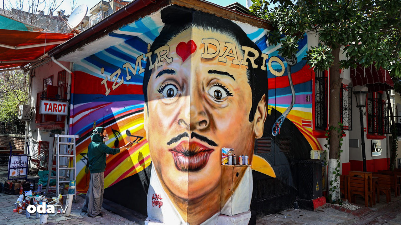 İsrail’deki mezarına bir avuç İzmir toprağı atıldı