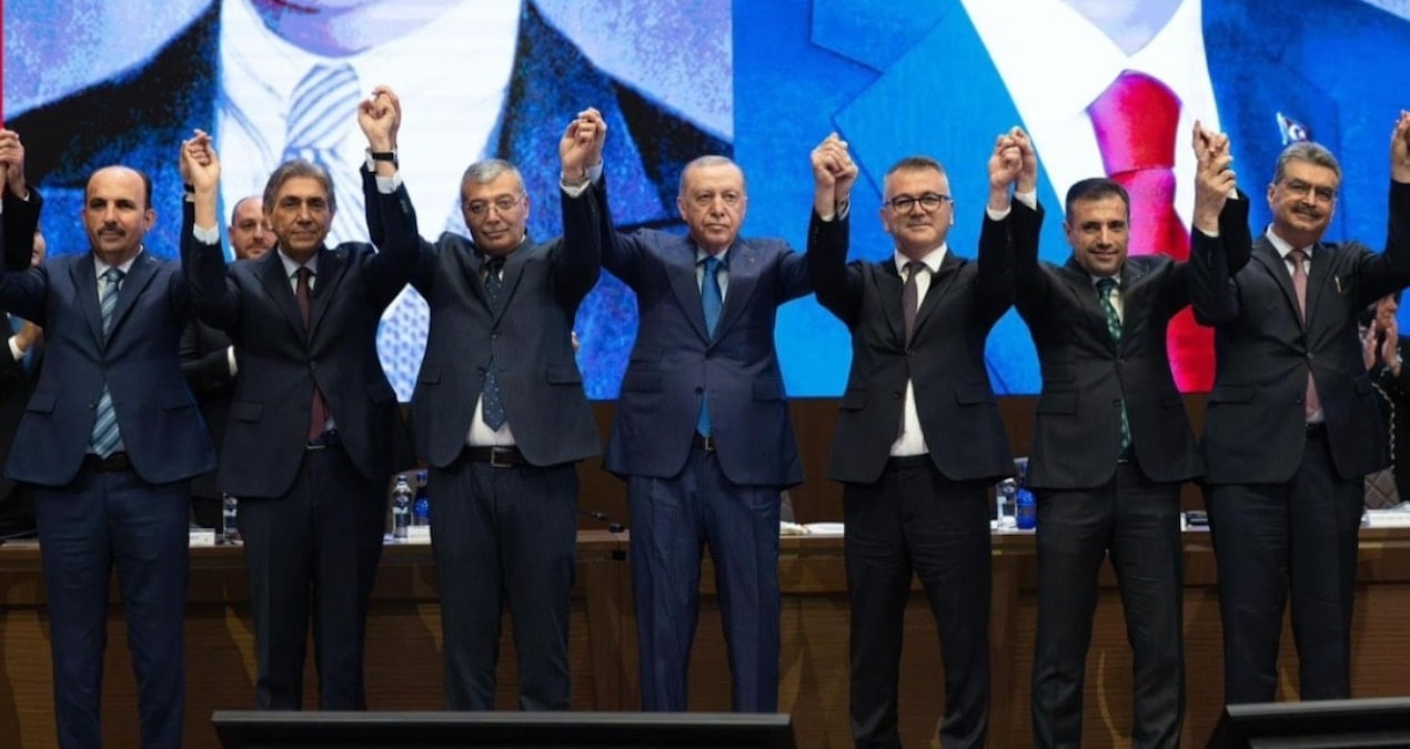 Seçim yok ancak iktidar partisi belediye sayısını sürekli artırıyor