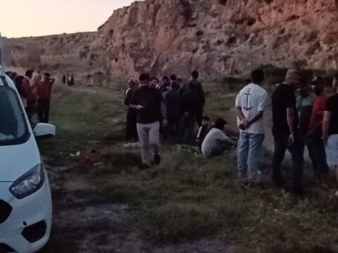 Göksu Çayı’nda akıntıya kapılan kişi, kayboldu